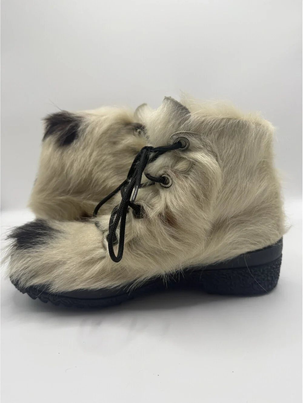Vintage MOCATEM Fur Boots Lace up 70s Après Ski Canada France Sz 7 US Women’s